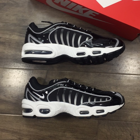 NIKE W AIR MAX TAILWIND IV NRG black/white-black - Picture 9 of 16